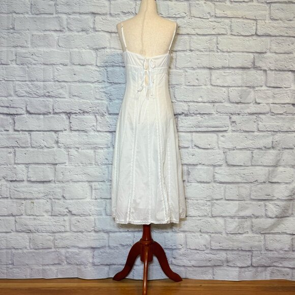 BCBGMaxAzria White Floral Lace Midi Dress - Picture 2 of 6